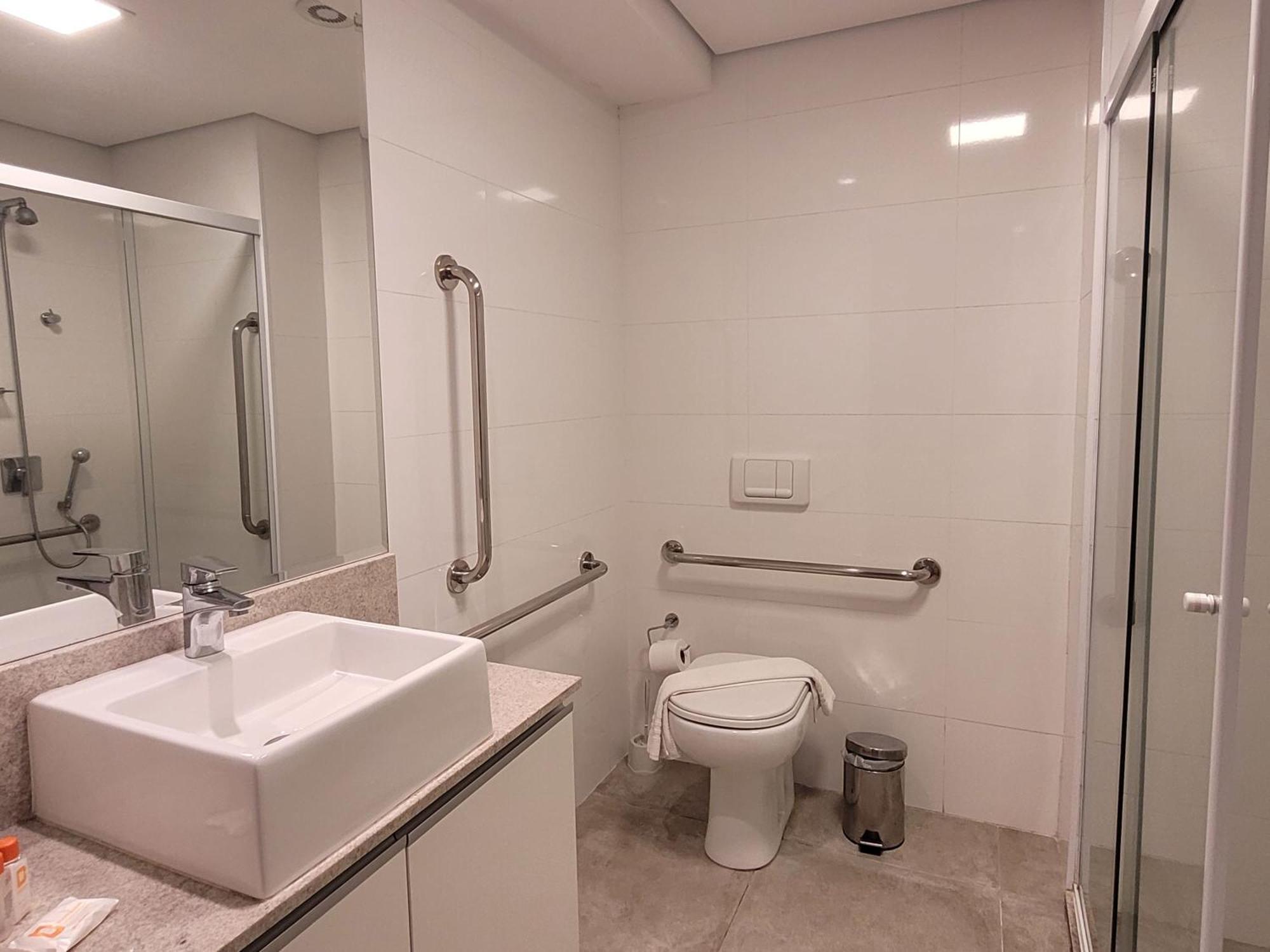 Apartamento Moderno, Confortavel E Completo No Centro Apm1606 *